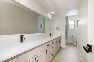 2004 York Dr, Edgecliff Village, TX 76134 - Photo 32