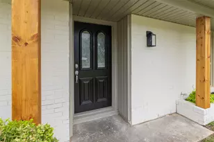 2004 York Dr, Edgecliff Village, TX 76134 - Photo 6