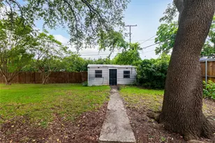 2004 York Dr, Edgecliff Village, TX 76134 - Photo 38