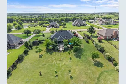 1243 Chartres, Oak Ridge, TX 75142 - Photo 30
