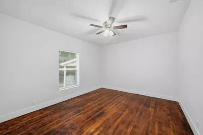 608 S Loving Avenue, Sherman, TX 75090 - Photo 22