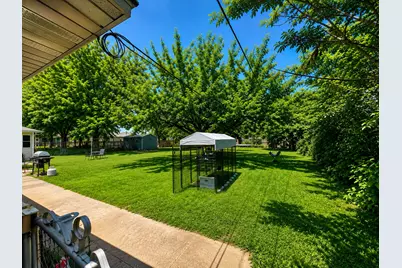 4310 Greenbriar Drive, Bellmead, TX 76705 - Photo 28