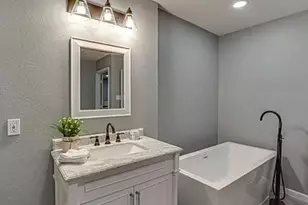 5709 Walraven Cir, Fort Worth, TX 76133 - Photo 18