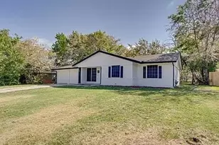 5709 Walraven Cir, Fort Worth, TX 76133 - Photo 2