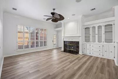 8608 Mill Creek Road, Irving, TX 75063 - Photo 8