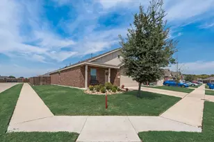 712 Odlozil Ln, Ennis, TX 75119 - Photo 2