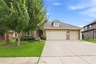1385 Litchfield Ln, Burleson, TX 76028 - Photo 1