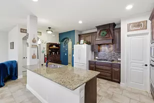 1385 Litchfield Ln, Burleson, TX 76028 - Photo 12