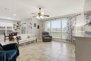 1385 Litchfield Ln, Burleson, TX 76028 - Photo 18