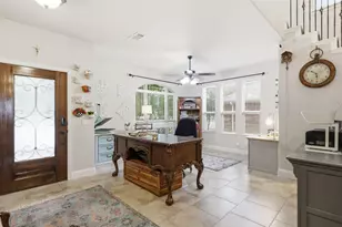 1385 Litchfield Ln, Burleson, TX 76028 - Photo 4