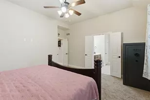 1385 Litchfield Ln, Burleson, TX 76028 - Photo 22