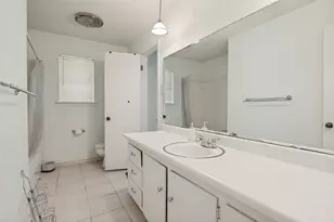 1121 Billie Ruth Ln, Hurst, TX 76053 - Photo 18