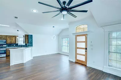 3101 Angle Avenue, Fort Worth, TX 76106 - Photo 6