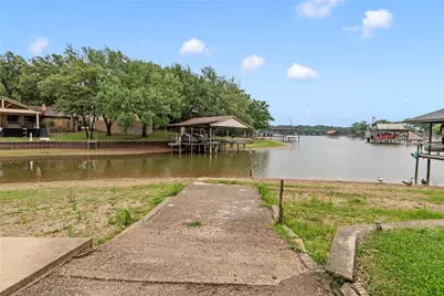 111 Deer Island Road, Mabank, TX 75156 - Photo 8