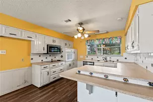 111 Deer Island Rd, Mabank, TX 75156 - Photo 12