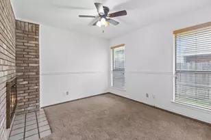 502 Parsley Ln, Euless, TX 76039 - Photo 14