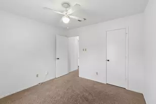 502 Parsley Ln, Euless, TX 76039 - Photo 20