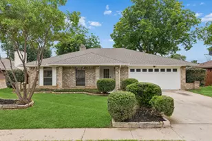 502 Parsley Ln, Euless, TX 76039 - Photo 1