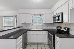 502 Parsley Ln, Euless, TX 76039 - Photo 10