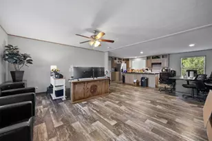 101 Syble Jean Dr, Burleson, TX 76028 - Photo 4