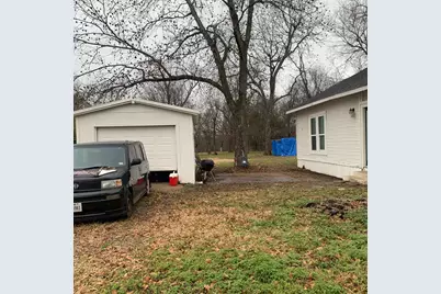 1005 Wolfe City Drive, Greenville, TX 75401 - Photo 16