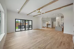 1224 S Pine St, Grapevine, TX 76051 - Photo 10