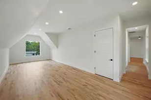 1224 S Pine St, Grapevine, TX 76051 - Photo 18