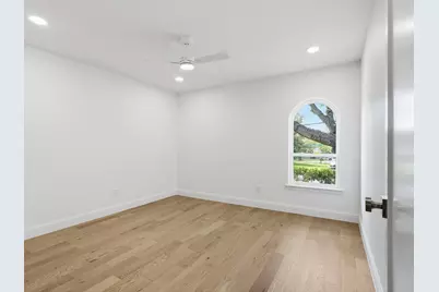 8630 Mediterranean Drive, Dallas, TX 75238 - Photo 28