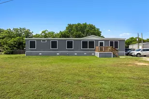 101-107 Syble Jean Dr, Burleson, TX 76028 - Photo 4