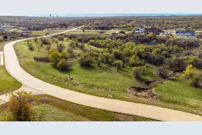 1219 Preserve Boulevard, Grand Prairie, TX 75104 - Photo 2