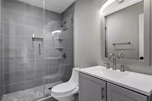 1421 S 12th St, Waco, TX 76706 - Photo 8