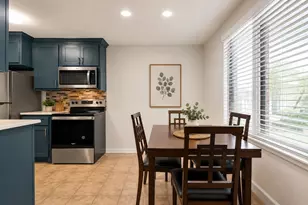 1421 S 12th St, Waco, TX 76706 - Photo 2
