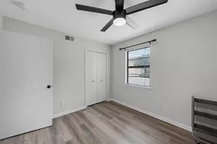 1421 S 12th St, Waco, TX 76706 - Photo 10