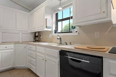 3400 Hearthwood Circle, Waco, TX 76708 - Photo 14