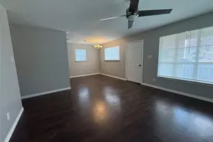 616 N 7th St, Midlothian, TX 76065 - Photo 4