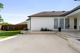 520 Dooley Ct, Grapevine, TX 76051 - Photo 36