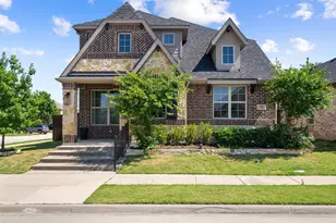 2001 Olivereta Dr, Little Elm, TX 75068 - Photo 2