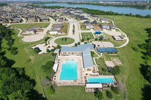 2001 Olivereta Dr, Little Elm, TX 75068 - Photo 36