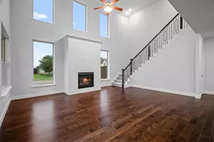 2001 Olivereta Dr, Little Elm, TX 75068 - Photo 4
