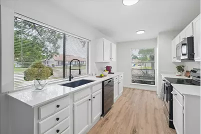 7101 Hardwood Trail, Dallas, TX 75249 - Photo 10