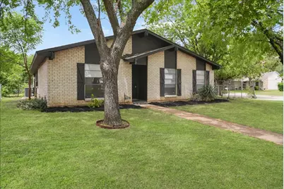 7101 Hardwood Trail, Dallas, TX 75249 - Photo 2