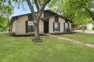7101 Hardwood Trail, Dallas, TX 75249 - Photo 2