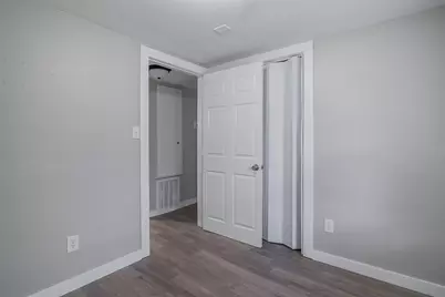 627 E Pacific Street, Sherman, TX 75090 - Photo 16