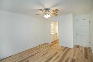 1100 Calico Ln, Arlington, TX 76011 - Photo 10