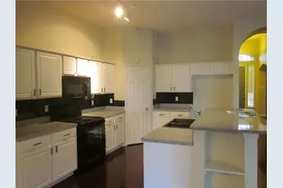 3844 Gillespie Drive, Carrollton, TX 75010 - Photo 8