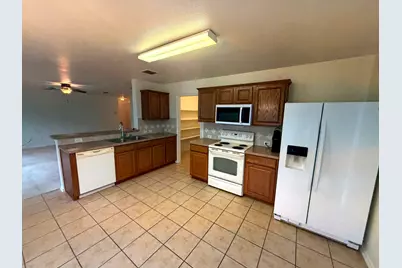 2201 Southridge Lane, Sherman, TX 75092 - Photo 8