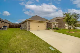 1010 Branding Iron Ln, Princeton, TX 75407 - Photo 1