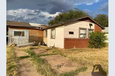 501 N Lincoln Avenue, Electra, TX 76360 - Photo 2