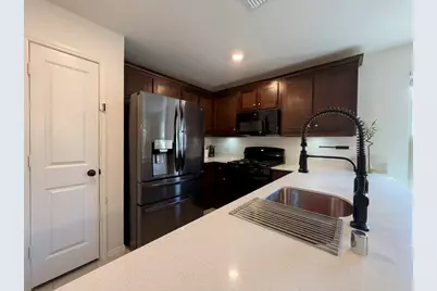 14033 Earlham Street, Pilot Point, TX 76258 - Photo 18