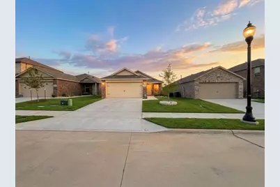 14033 Earlham Street, Pilot Point, TX 76258 - Photo 2